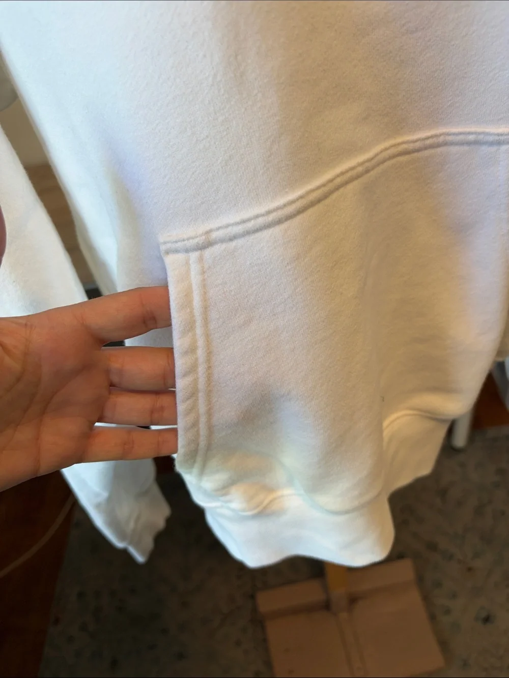 Aritzia TNA Terry Sweatfleece Hoodie White EUC MSRP $95